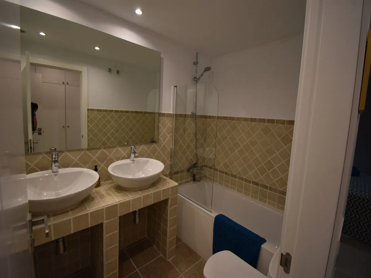 d1ba0166-a3f2-46a4-affe-f2b1ece72613