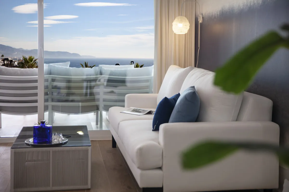 d2960716-7730-4c1b-8674-ef15c82b63d6