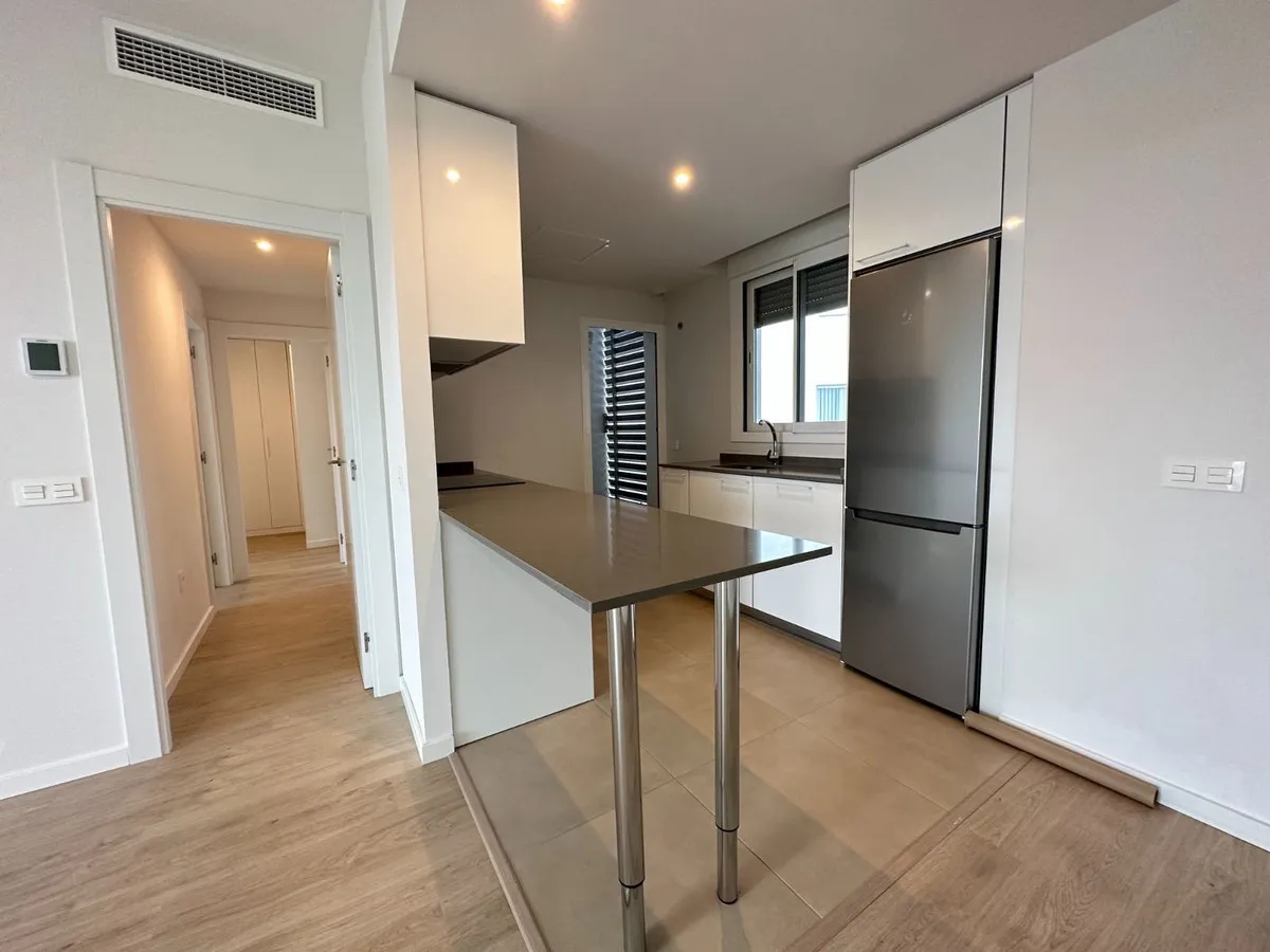 fee01100-a7d2-44cc-bb64-67c3f9075b8b