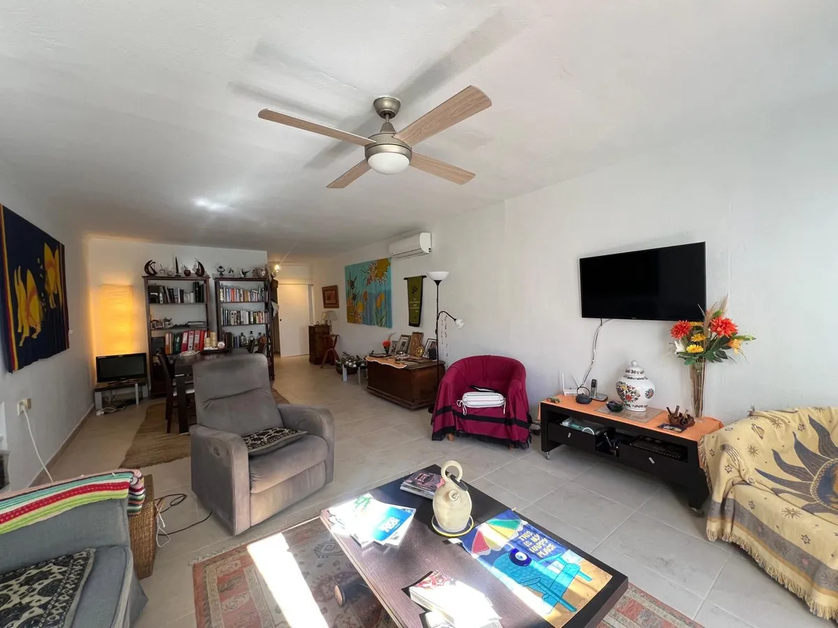 4c39fb2d-2315-4454-8d54-96e420d12ab8