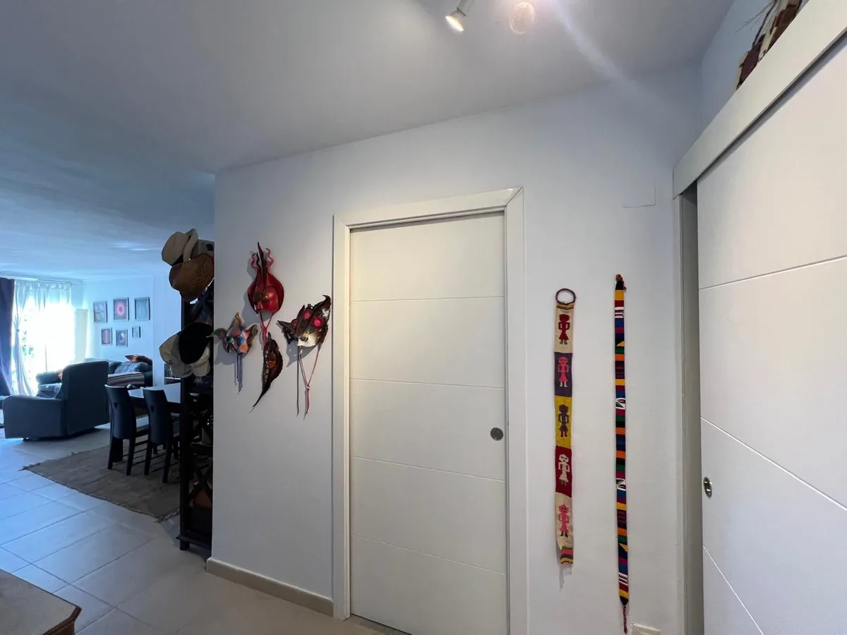 978074e9-efe1-4c64-b14d-627b3beeb4f8