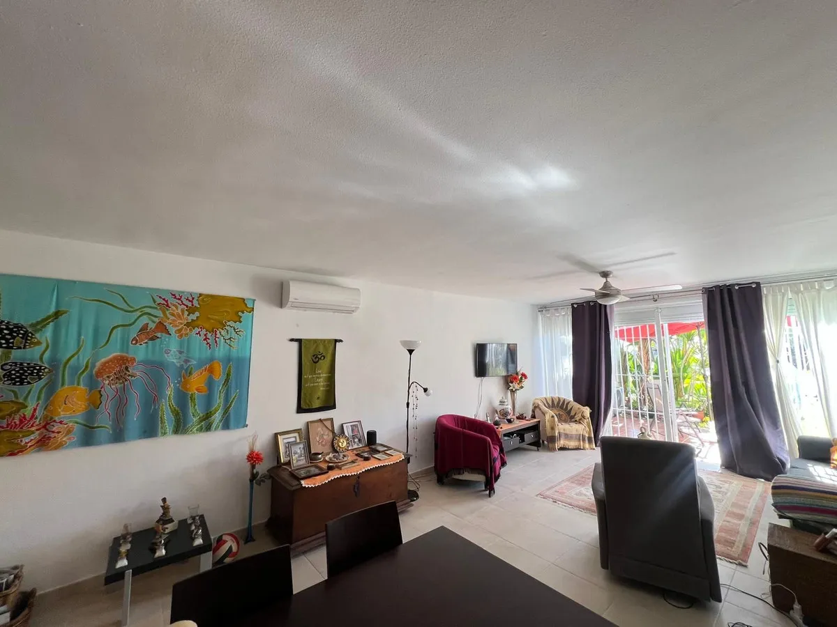 d8fa8055-c532-49f0-b95f-dbe99da90d93