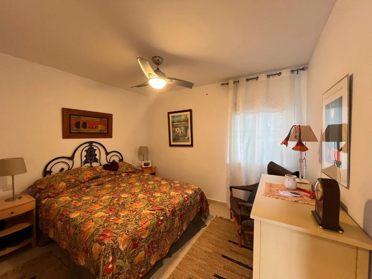 e6a86efb-cc96-46f3-9f80-928eb0a73003