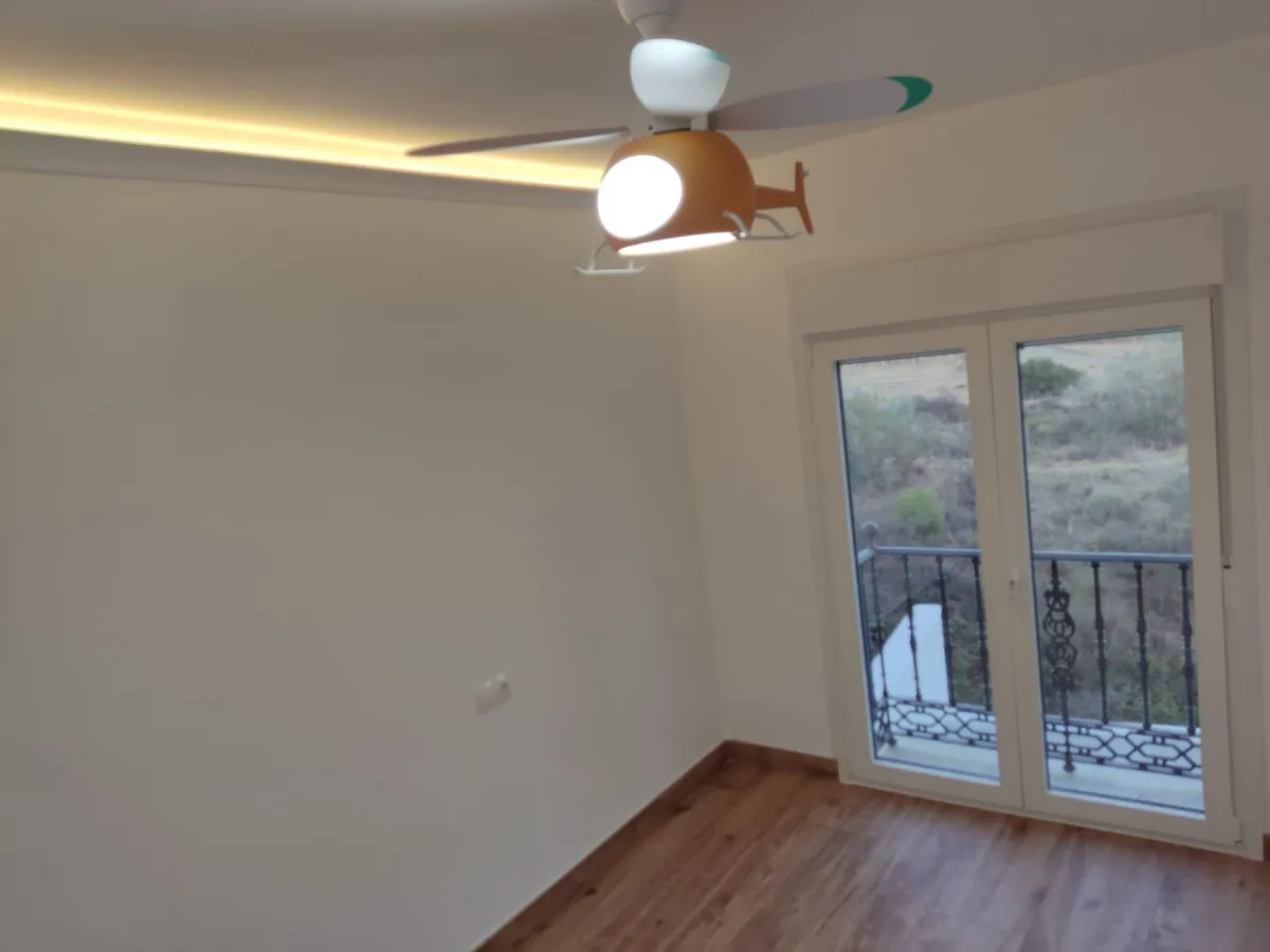 b017356f-5008-4d7d-a3db-12367edbd6ff