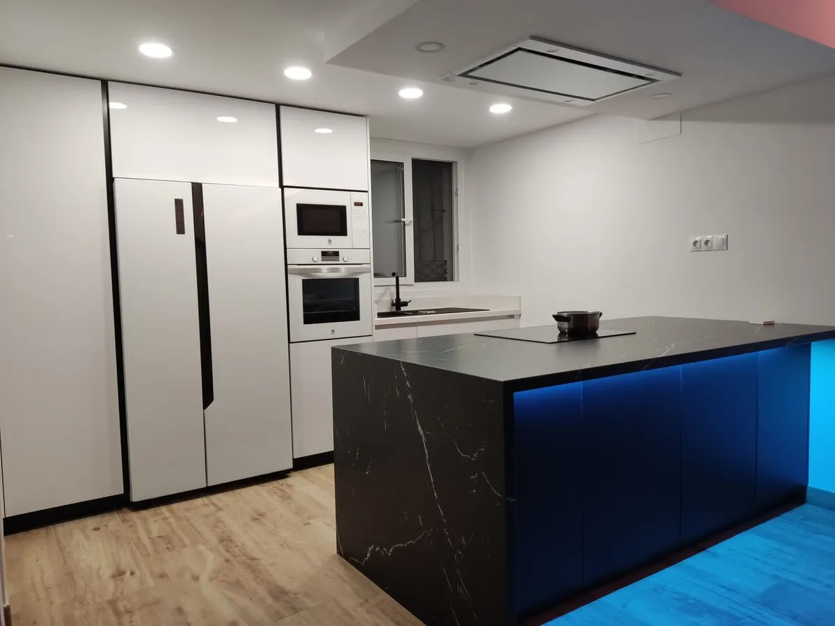 d2d7d251-5b06-4529-9747-e48e40f9b03e