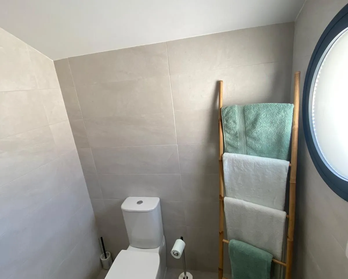 1fa16eba-f99e-47b2-b5e0-b269402f8dfe