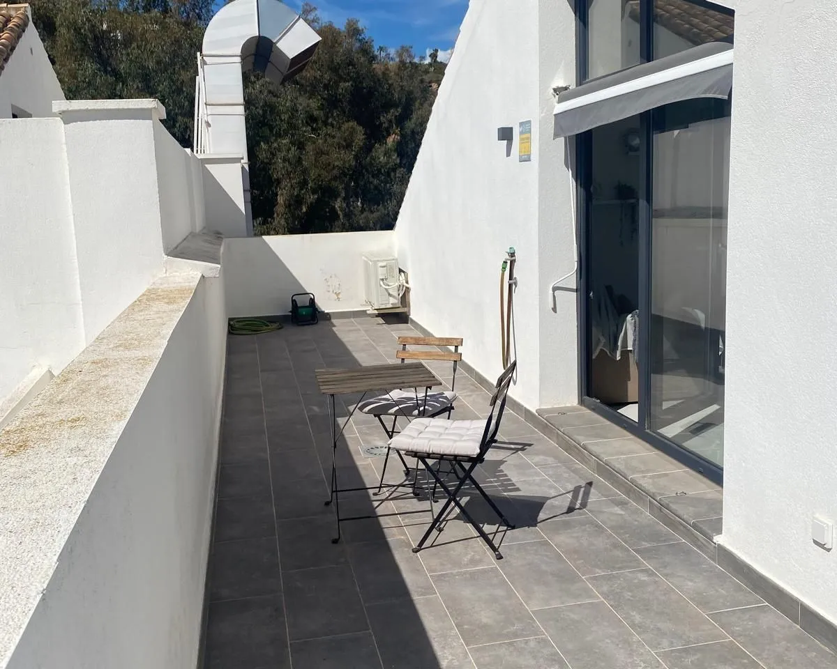 f2394ade-d868-446f-bc29-b744416355dd