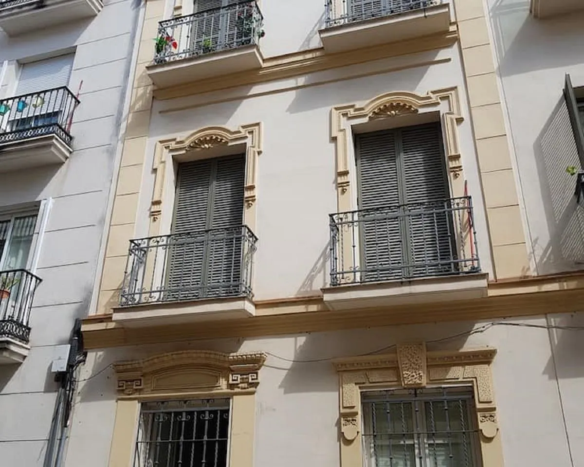 f23593e0-3482-45b1-9573-781337885cd1