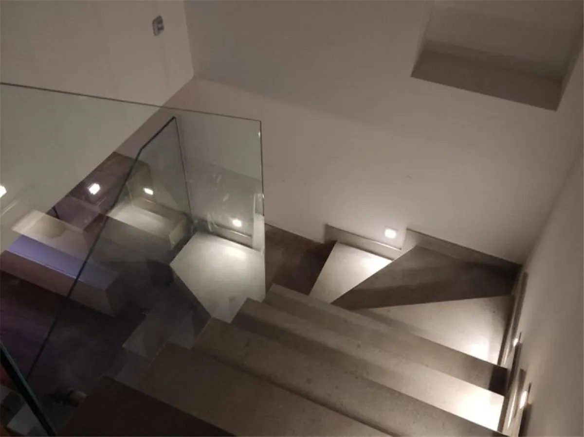 8a910074-7e3c-4b05-b196-4b2fe48a9a0c