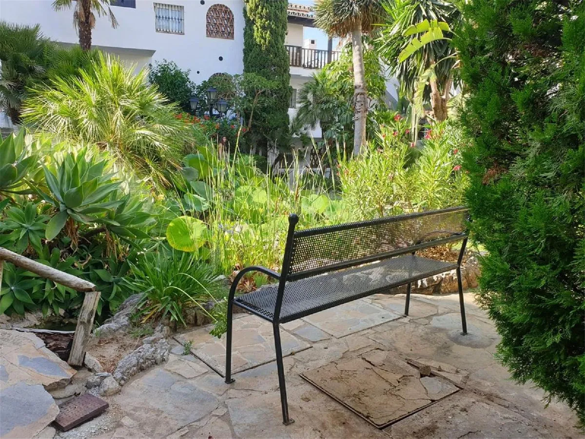 a1b28e22-662c-4b05-8af2-7f9765635fa2