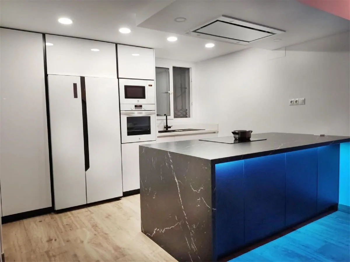 ce5e5819-4591-4f09-b88c-23dfd1488406