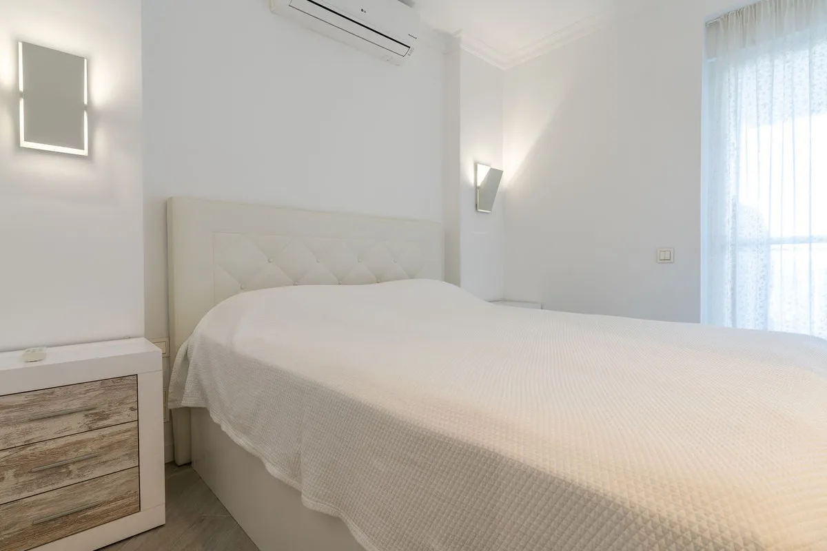 39a731da-702c-449b-b0b1-12b2f6ed2e85