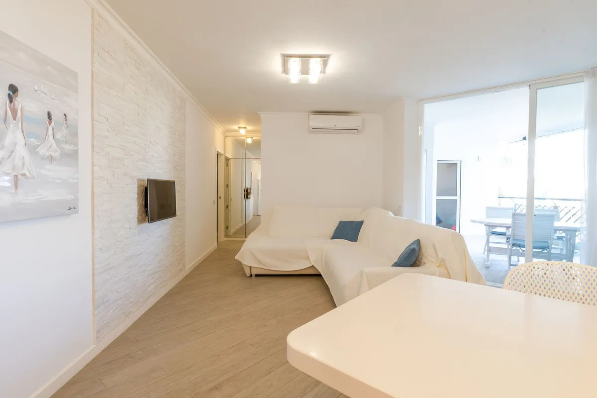 5e97a1d7-ef51-4c20-9110-3c89cb43a0e2