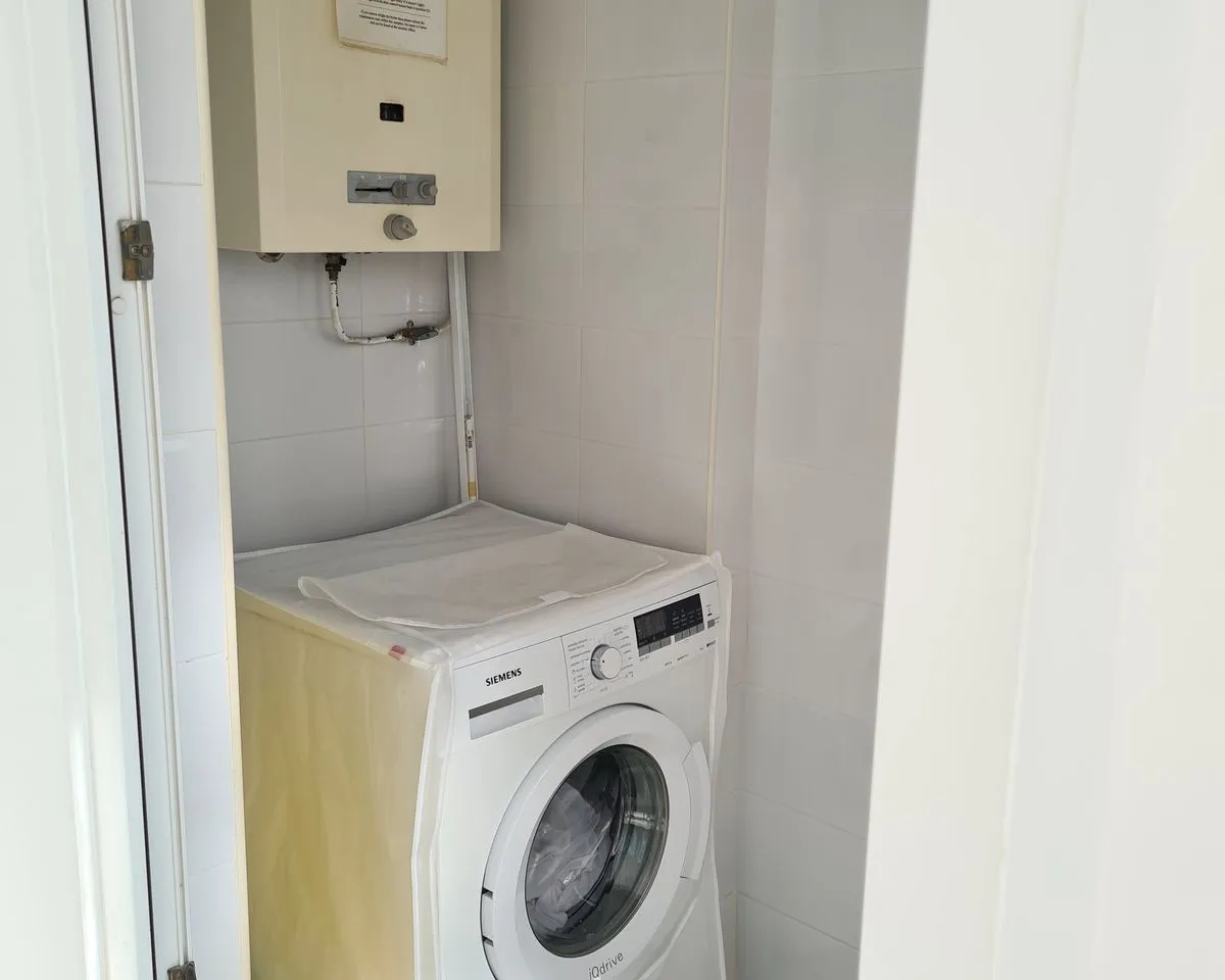 9f4ee02b-439d-46b5-a220-3d1d6b50b393