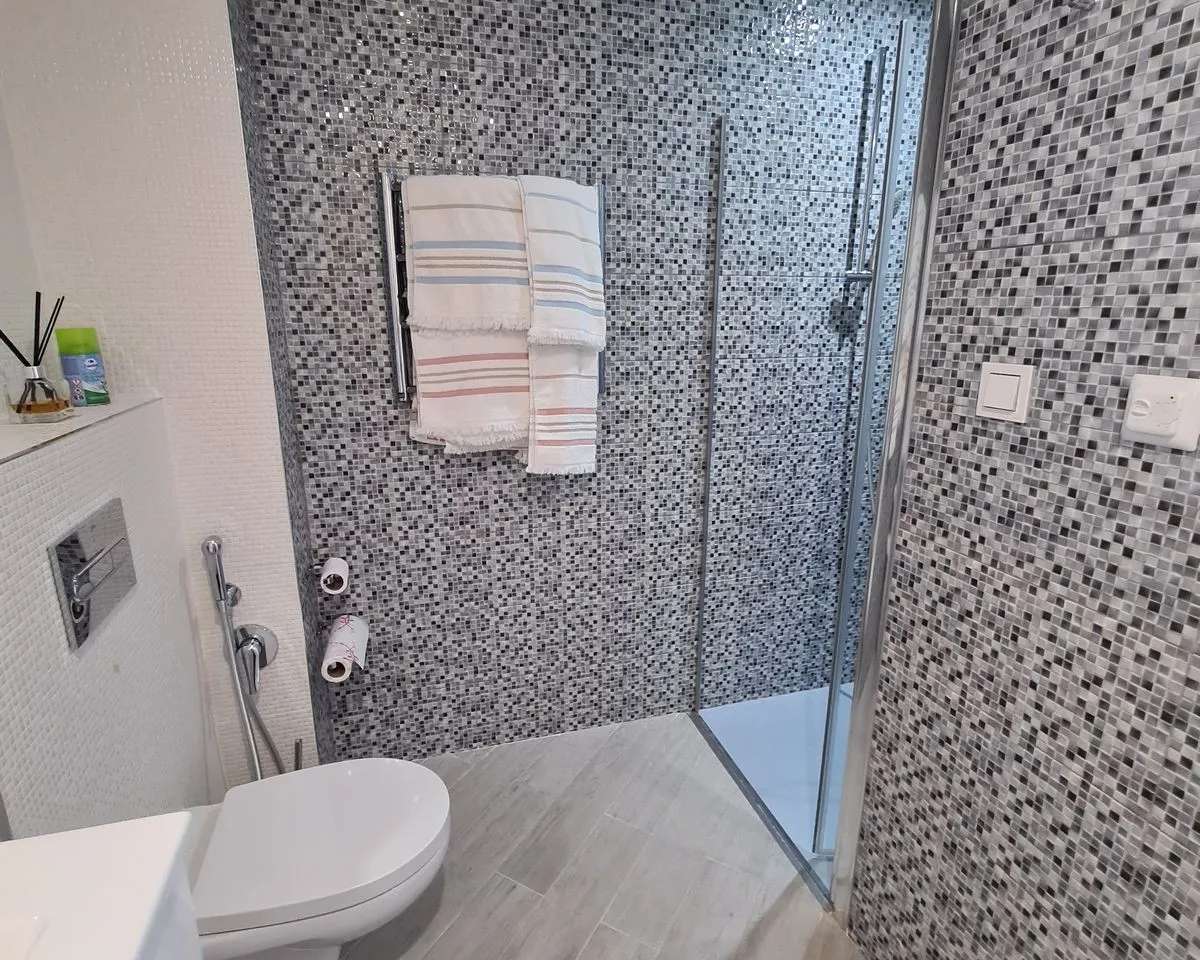 f9f3b345-e35d-492f-842e-d0825ade6400