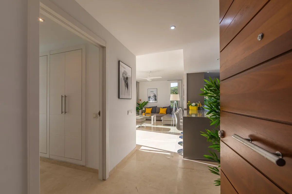 a72b98c3-d2b5-4c23-b469-6abe8e56d30b