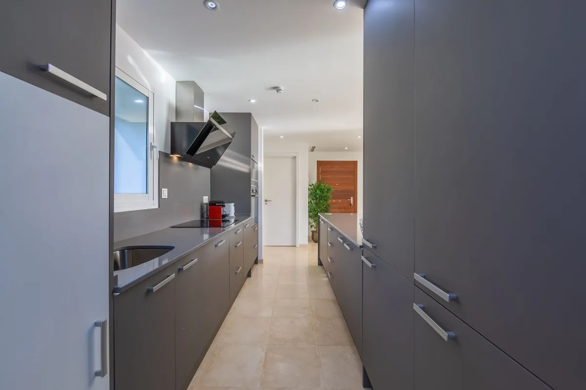 b4d16ec7-c8e2-4b34-a28b-3f0debc485de