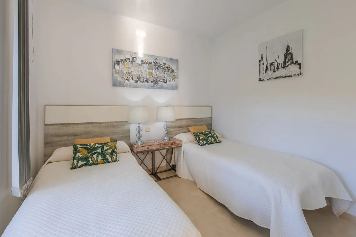 e2ee0afa-c30e-4e29-b1b0-968b8831b09e