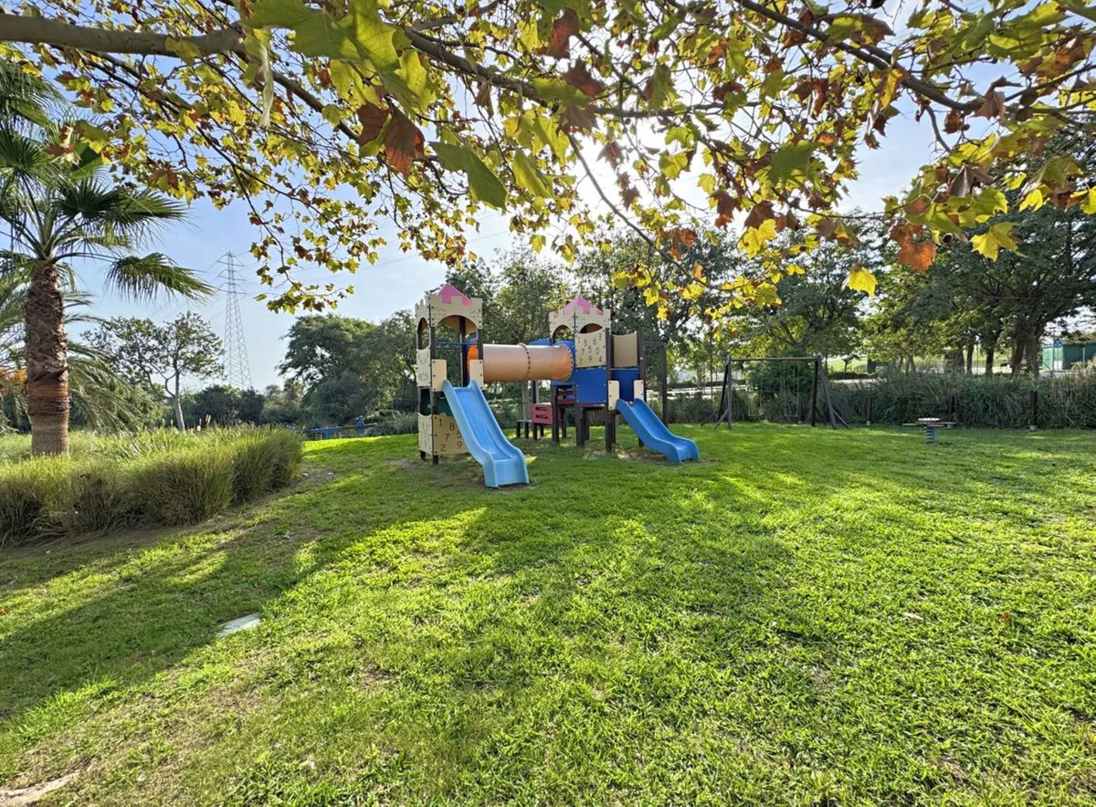 f44f677c-7180-48c1-b286-c8c976dc79f8