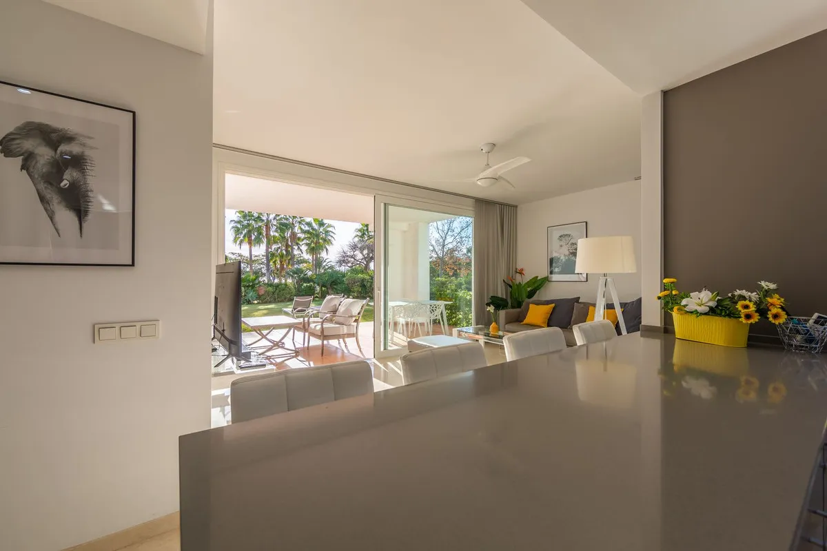 fbd32eea-aecb-4623-8e3e-54a243512b1b