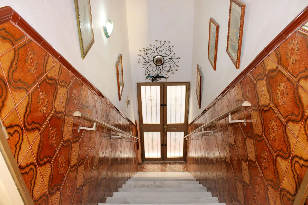 17191230-1acf-44f3-bd79-c880d6e46167