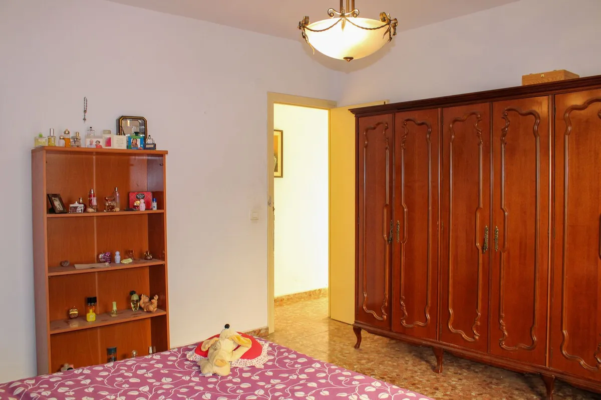 e1941706-11d9-4665-9cd5-0beef569e25a