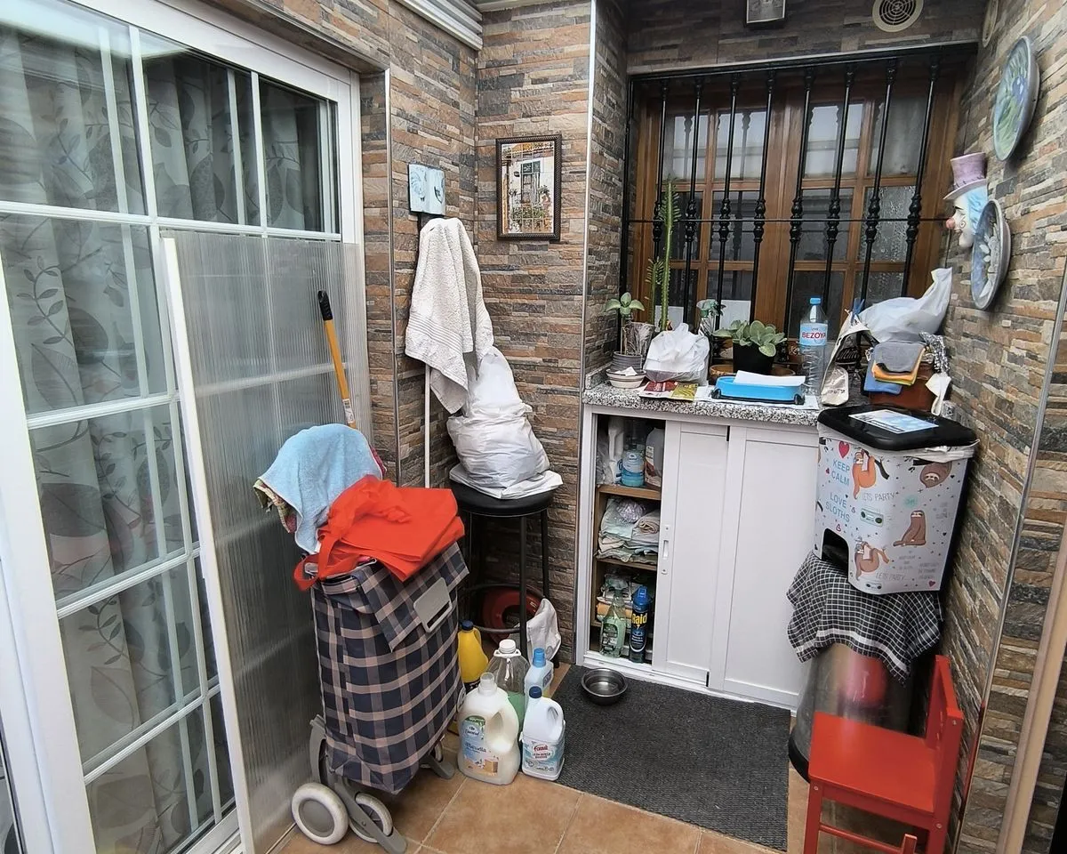 8f569361-fc64-4145-ba6a-28dc0609062c