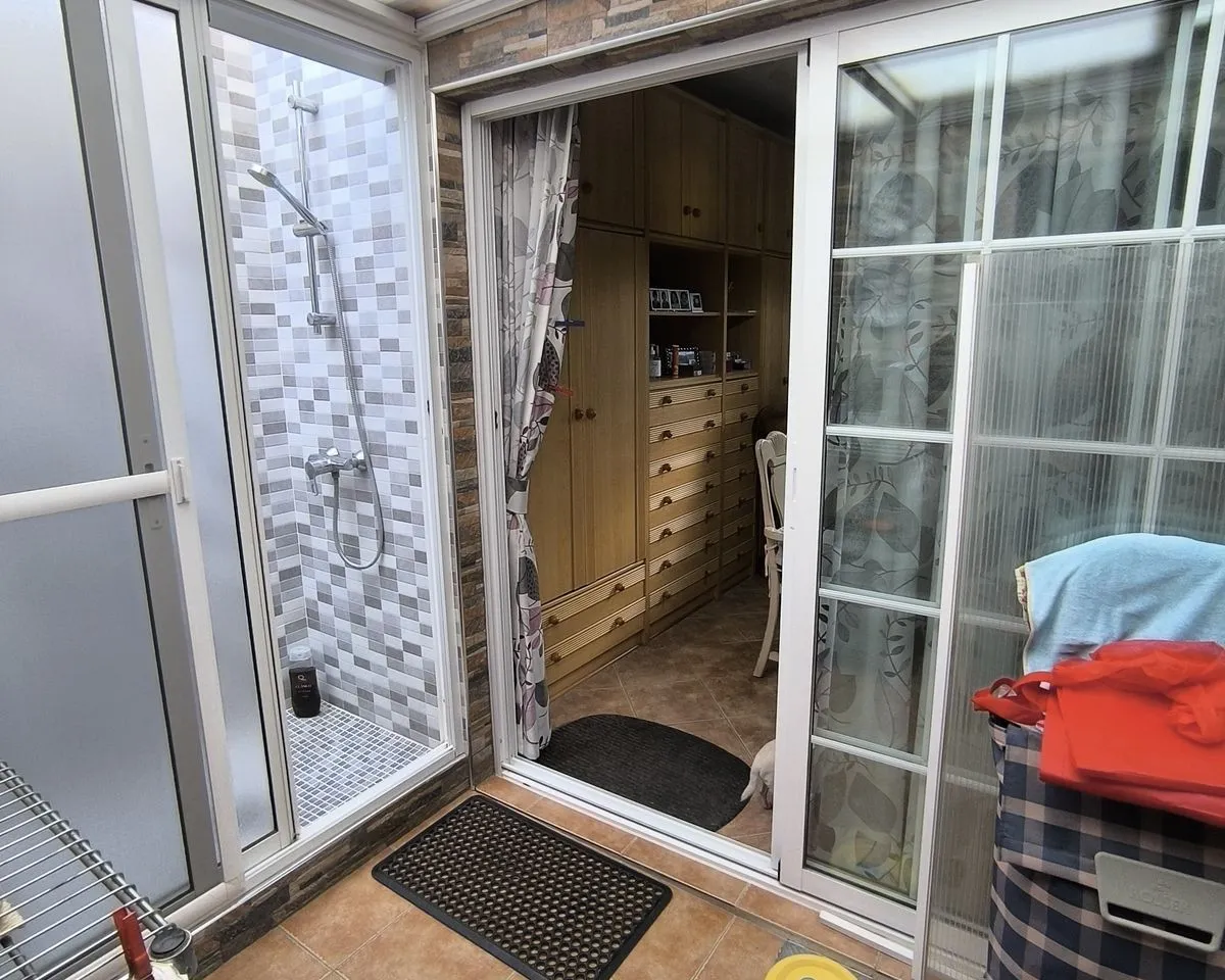 e992fd79-da37-4ba1-82c1-1ec1929dc4e3