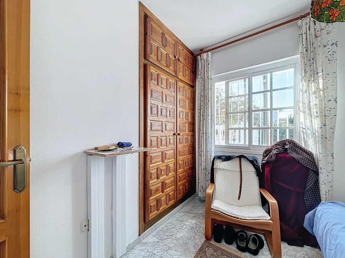 37b94444-9458-4976-b648-0d78ad4c752f