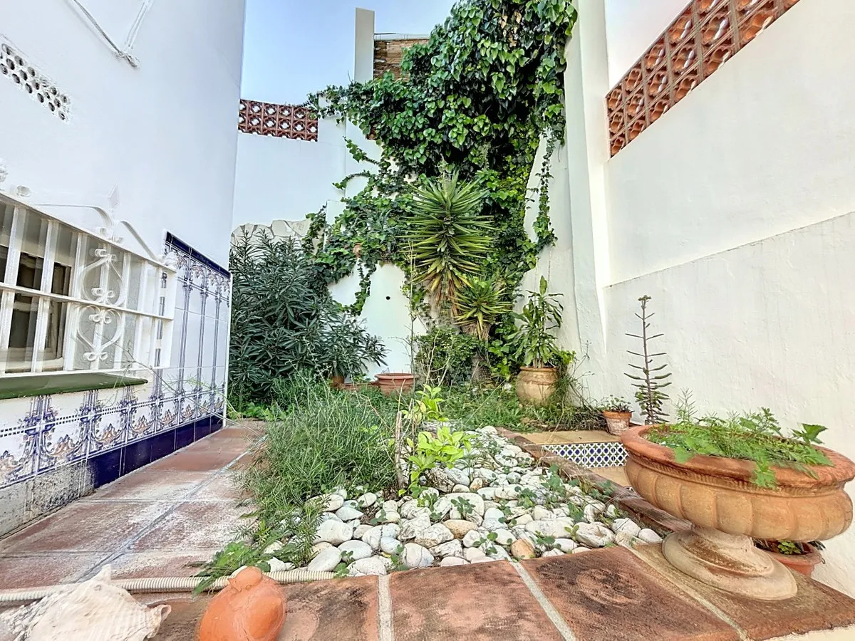 696f3c60-20de-45e4-a3d7-1dd89e05135e