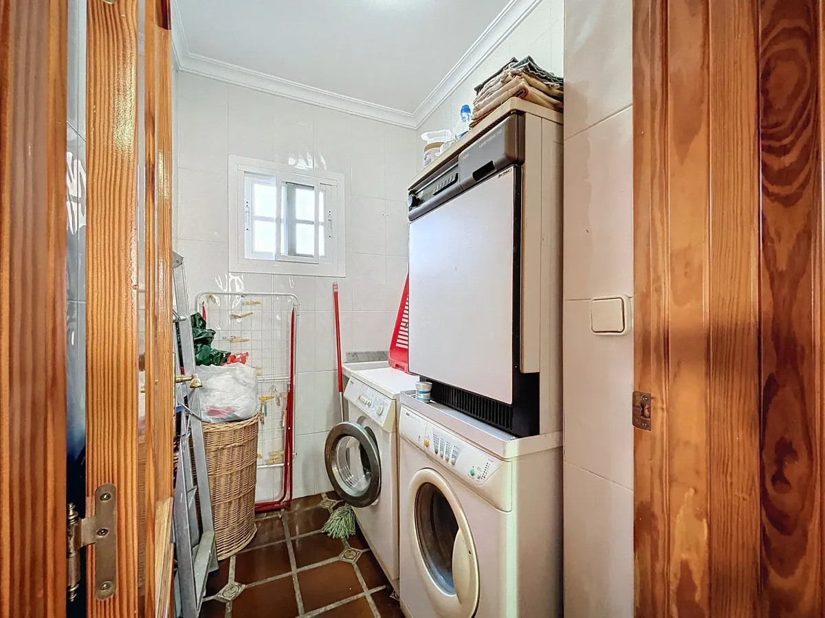 9fe6e077-0a2d-4b10-859c-60e82ebf0dca