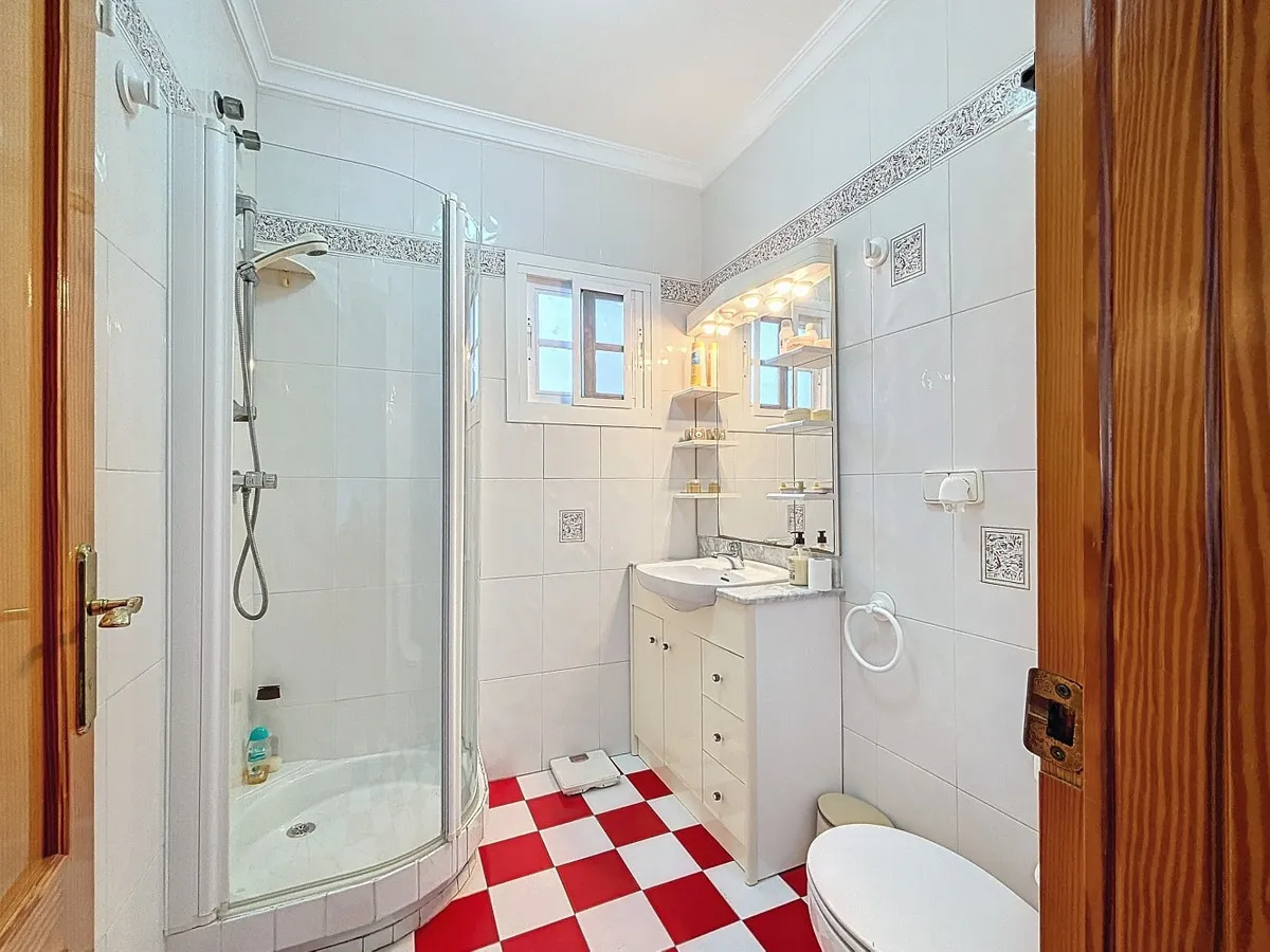 e2ec82ad-a8ee-4333-aa9b-a830d7c6bfee