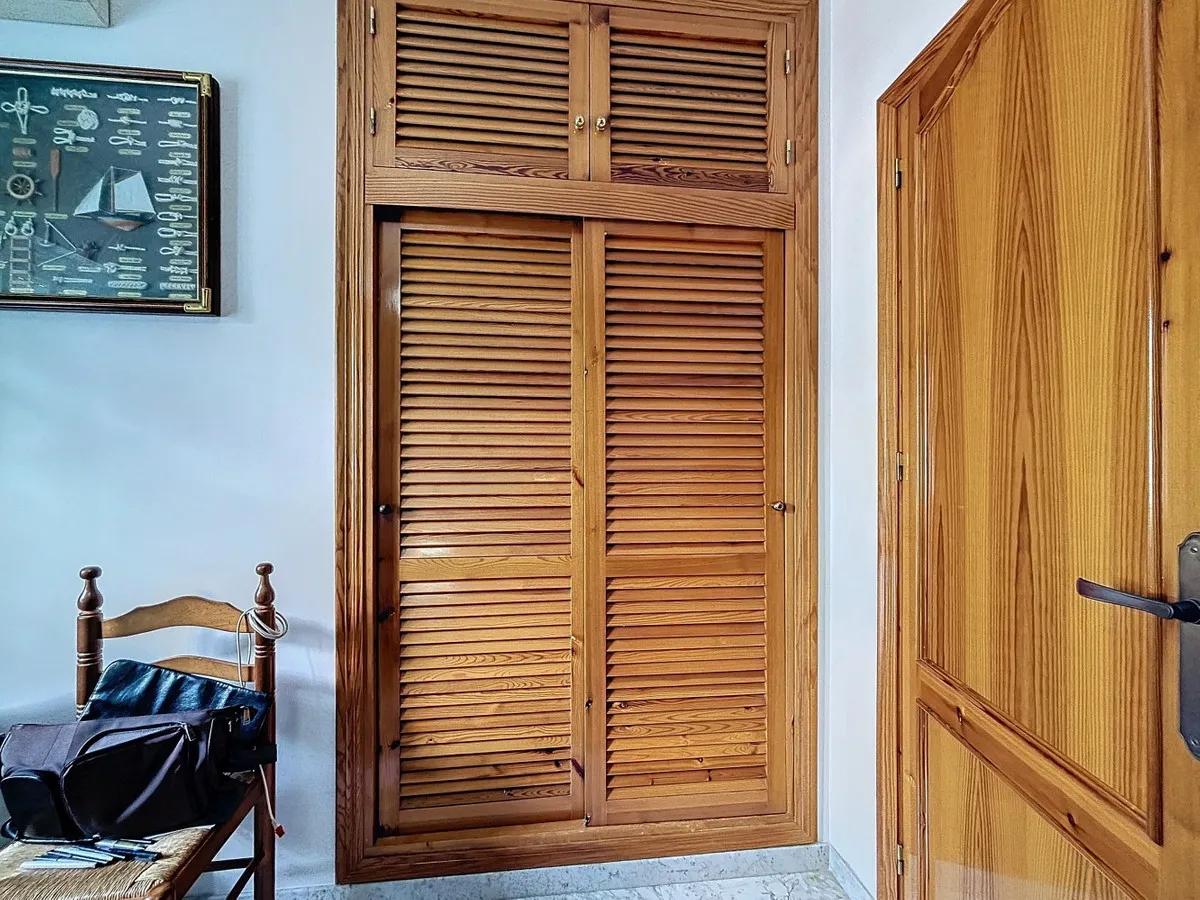 e9e4eaa3-5b4b-4e6f-b4f1-74eac6a21d12