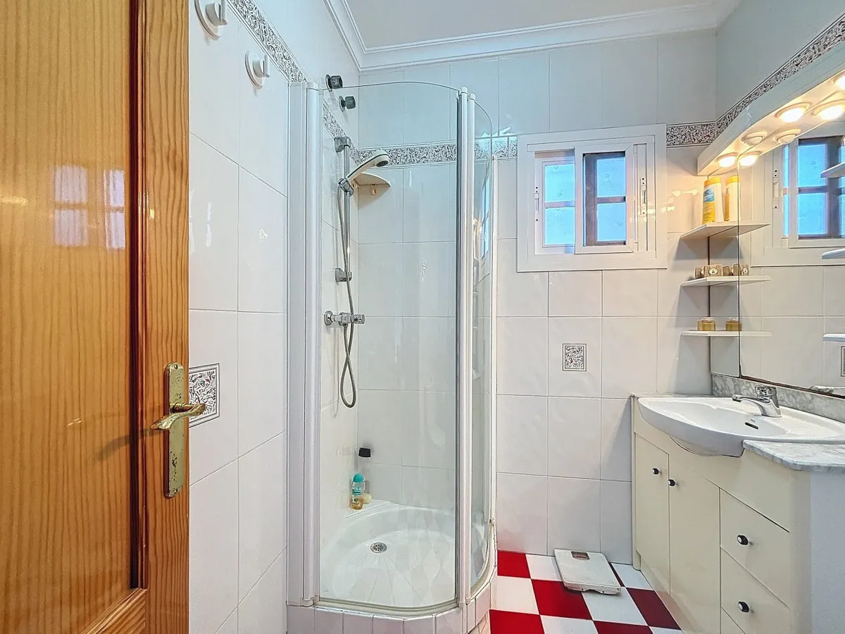 f671e97e-5faa-495e-bf4d-2f0acad3fd07