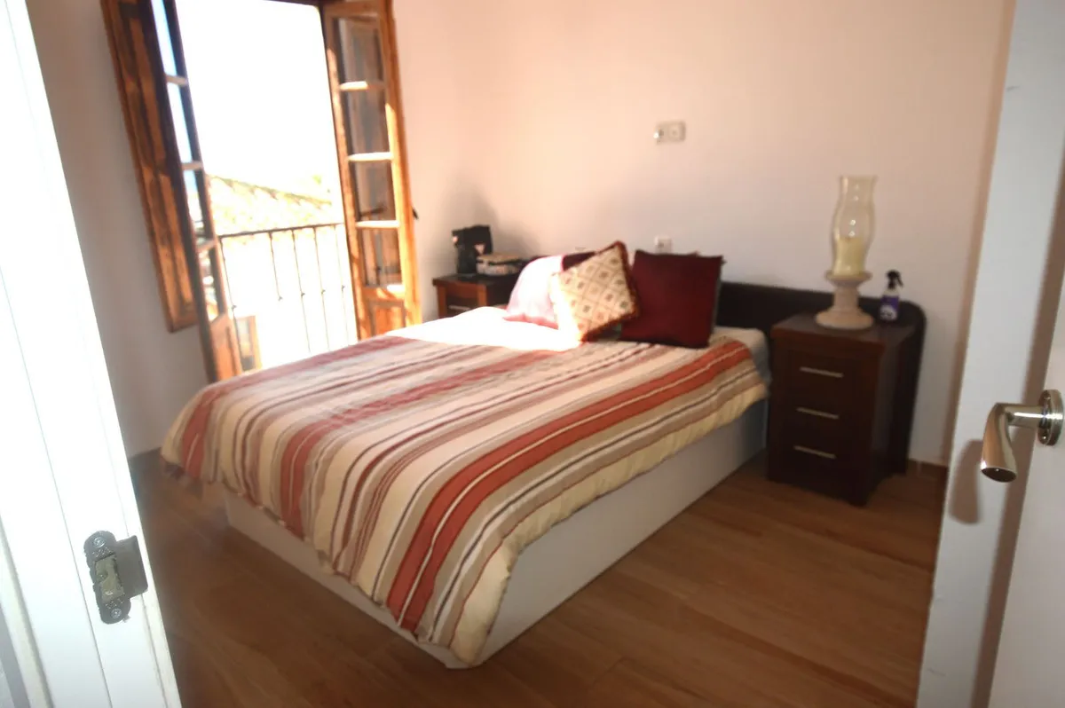 5fa91f82-66b2-499c-8fce-cd083350f885