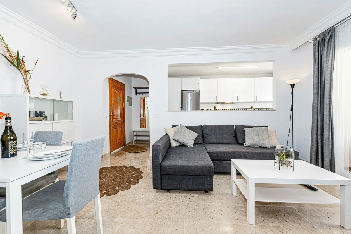 42793171-aff0-44cd-9c35-db7689d903aa