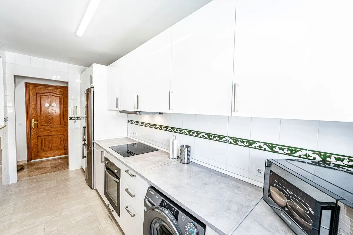 4f419bcd-3b10-46e9-be17-fbe84a1932be