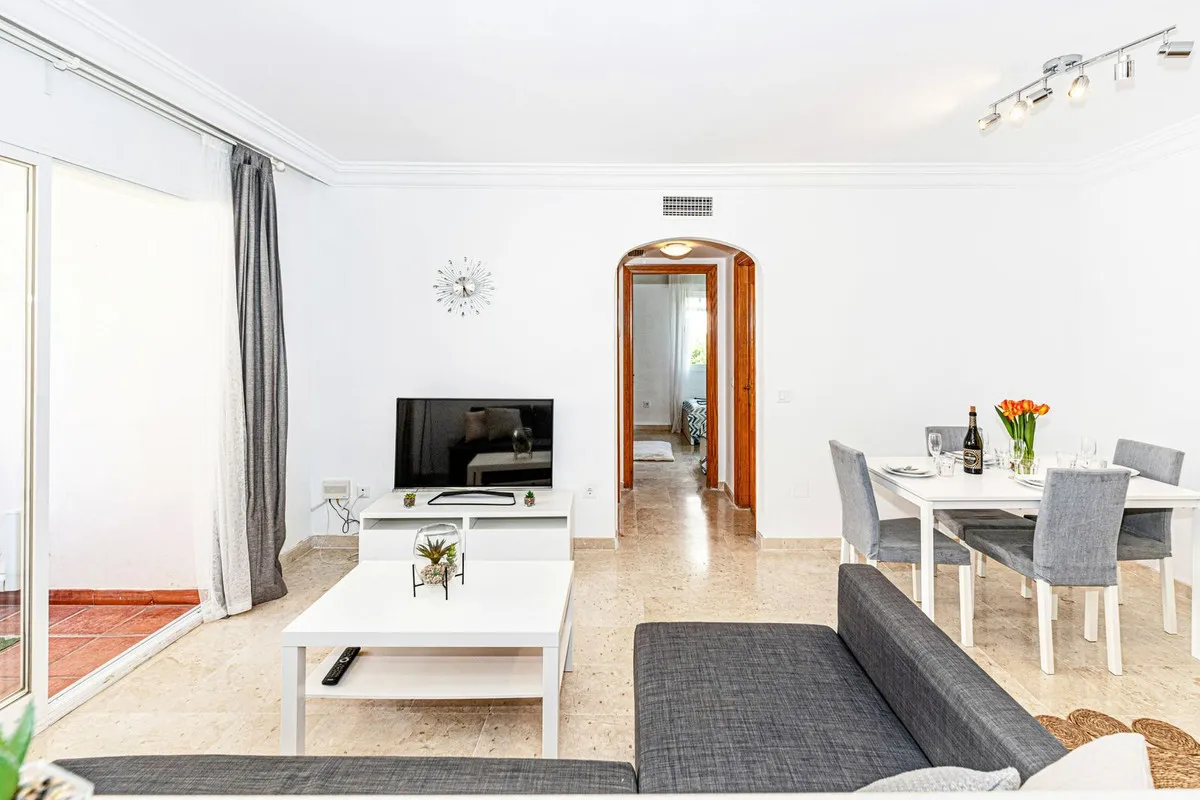 ca9227f6-5c4c-434f-b929-fb8ef25af2e8