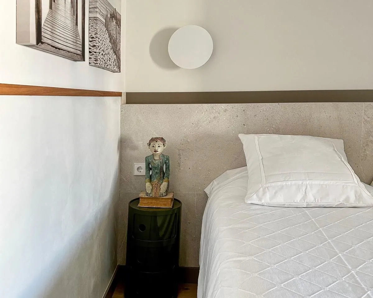 6bce58aa-122e-467f-8621-657c8a14396e