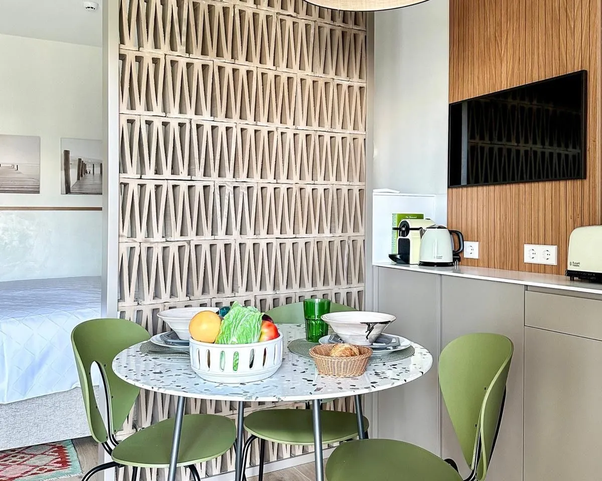 a73b11a2-241b-4b6f-9bf7-3b438e4eaeb3