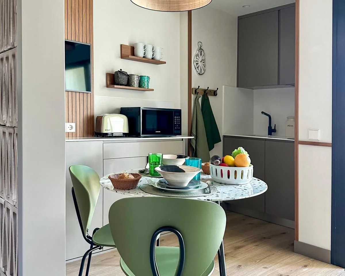 cf6af5b5-c809-4f9c-80e6-622d15435a84