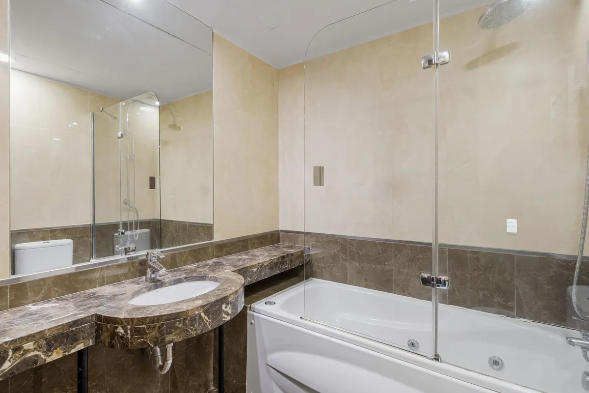 1f3b0b50-03e6-475e-8e8f-15b912e52b72