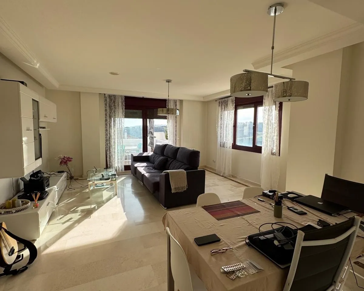 7f0a76b7-69fe-4284-b0f1-f72fc61d65d7