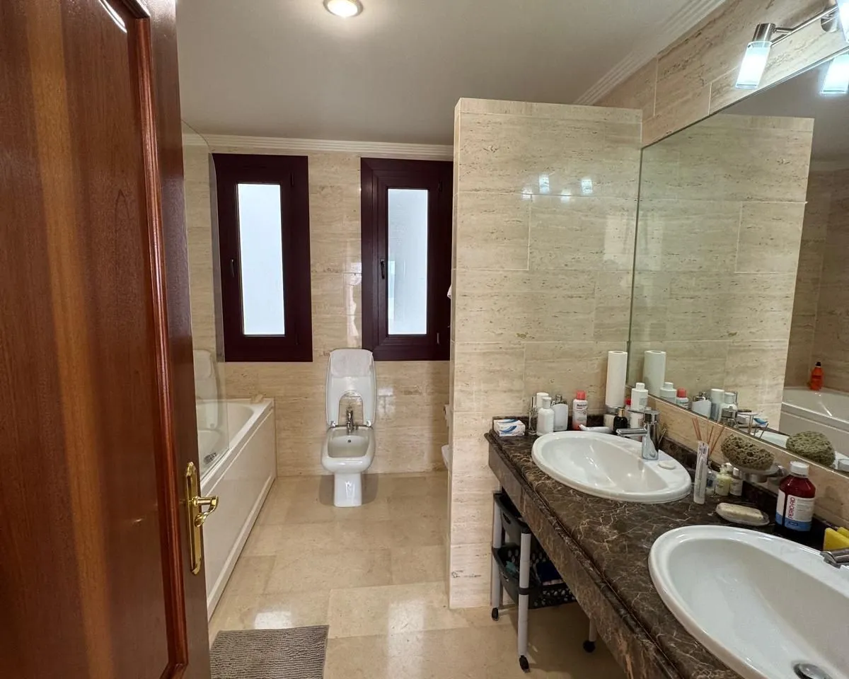 d656f3d4-0da6-4dea-b3f7-a1b265deb760