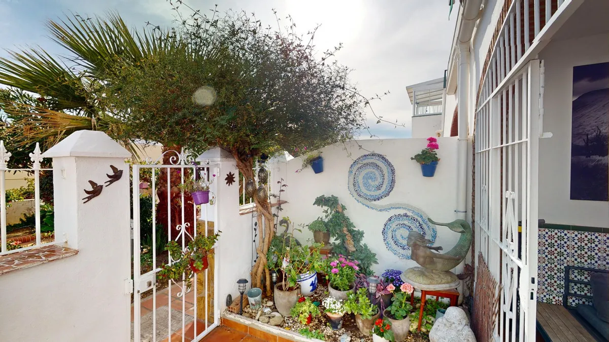 14177873-0ba8-4fb0-8a04-b45eb26815a6