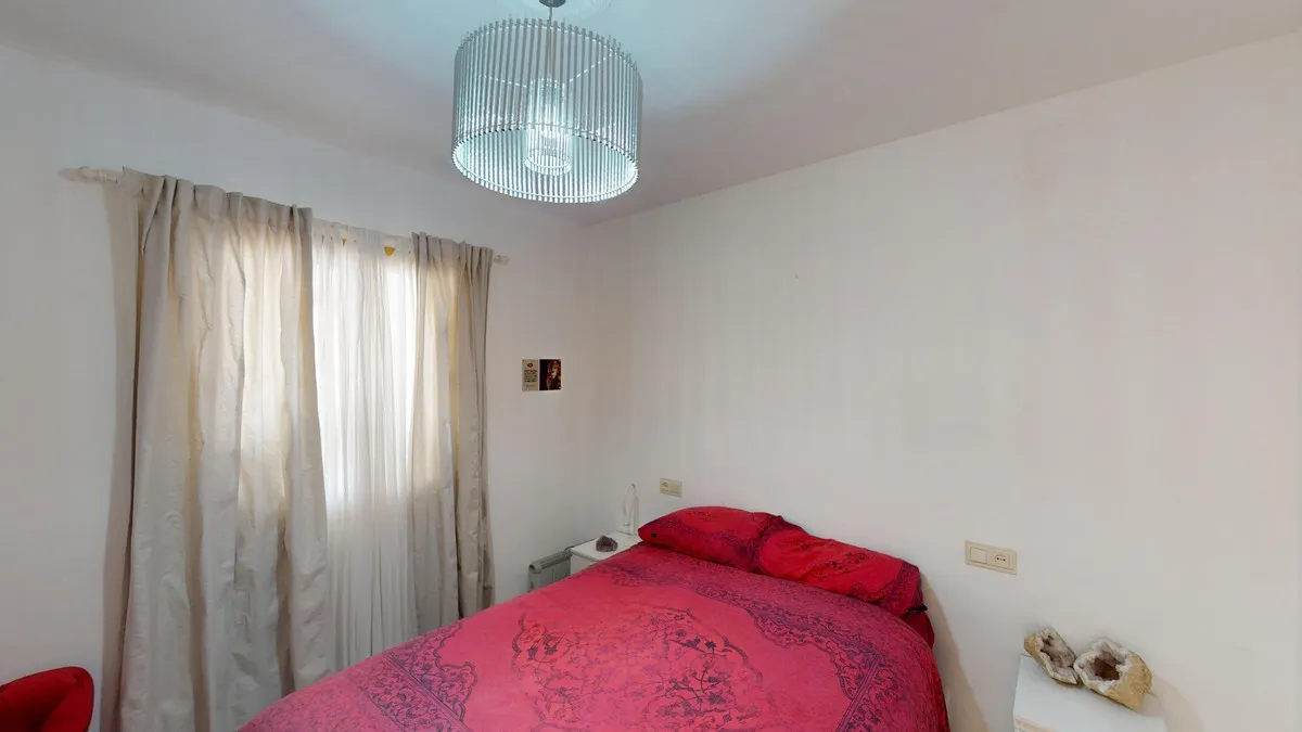 ab5588ab-fad3-4883-814a-0c58501337bb