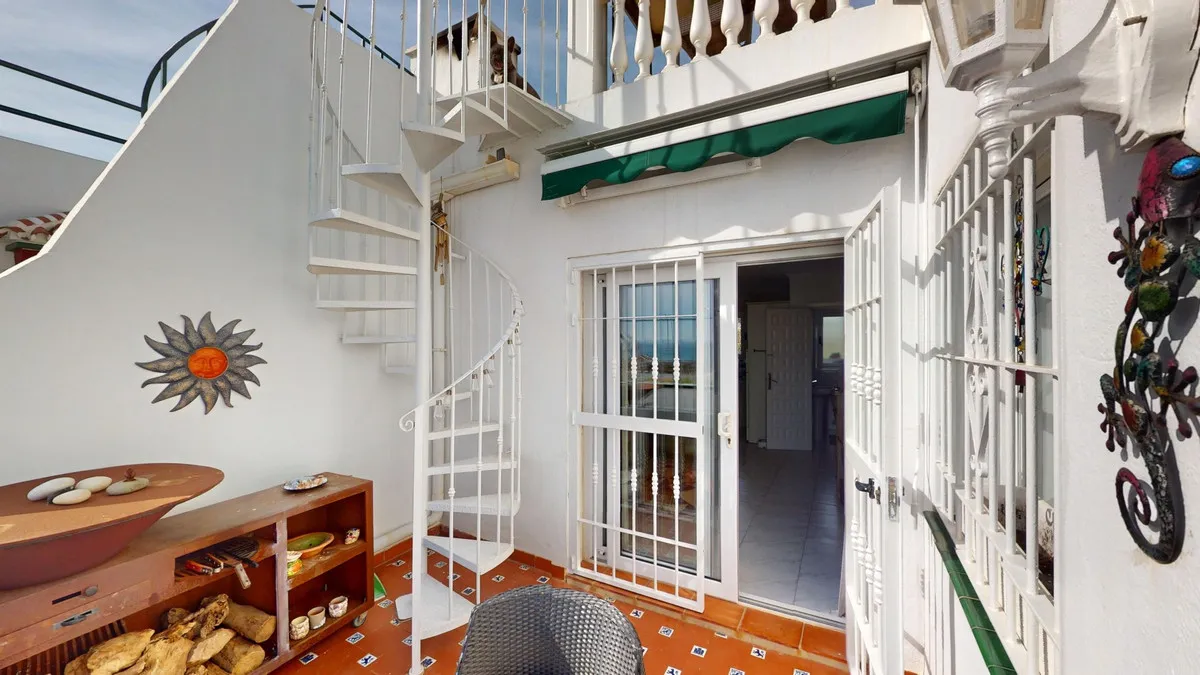 e5afcd2d-43c3-4c61-9287-c8b25db258c5