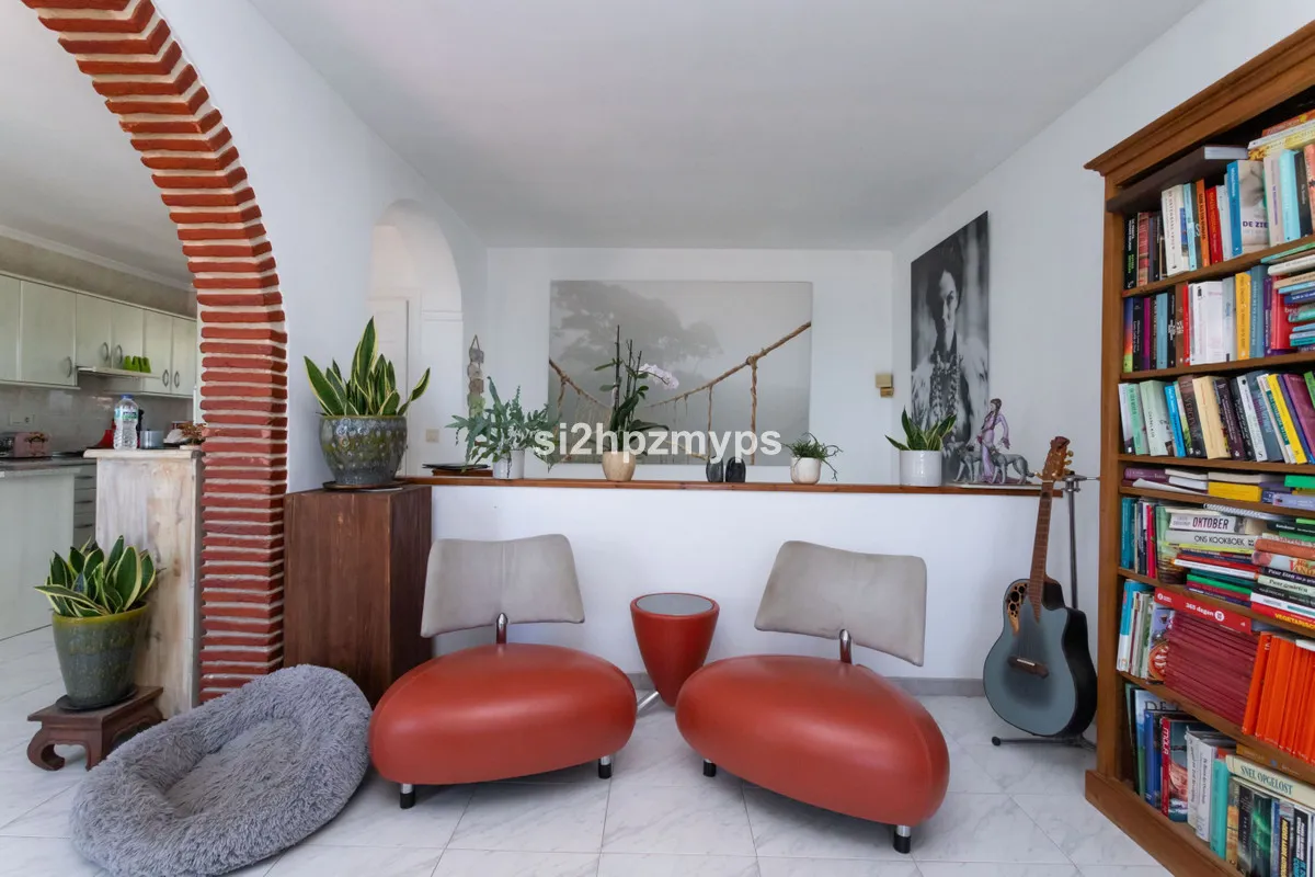 056e4b81-e54d-41d3-8048-ce17a8db31be