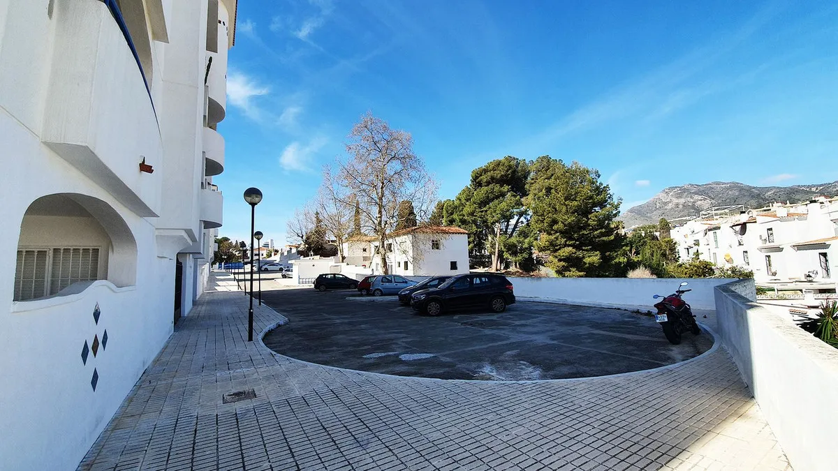 23cfd7f7-94d4-4885-a230-9b6d42381ac1