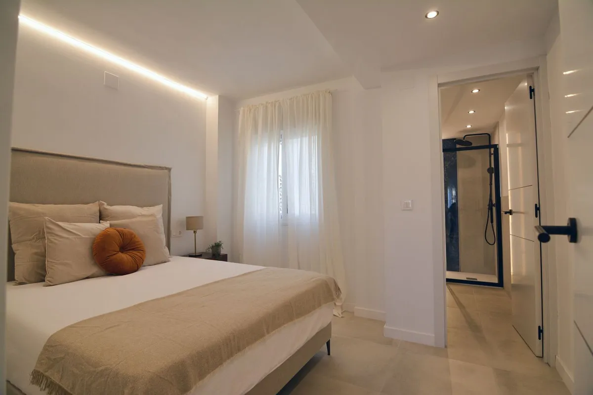 4d6b9e2d-c16b-4360-8125-5bf850b95729